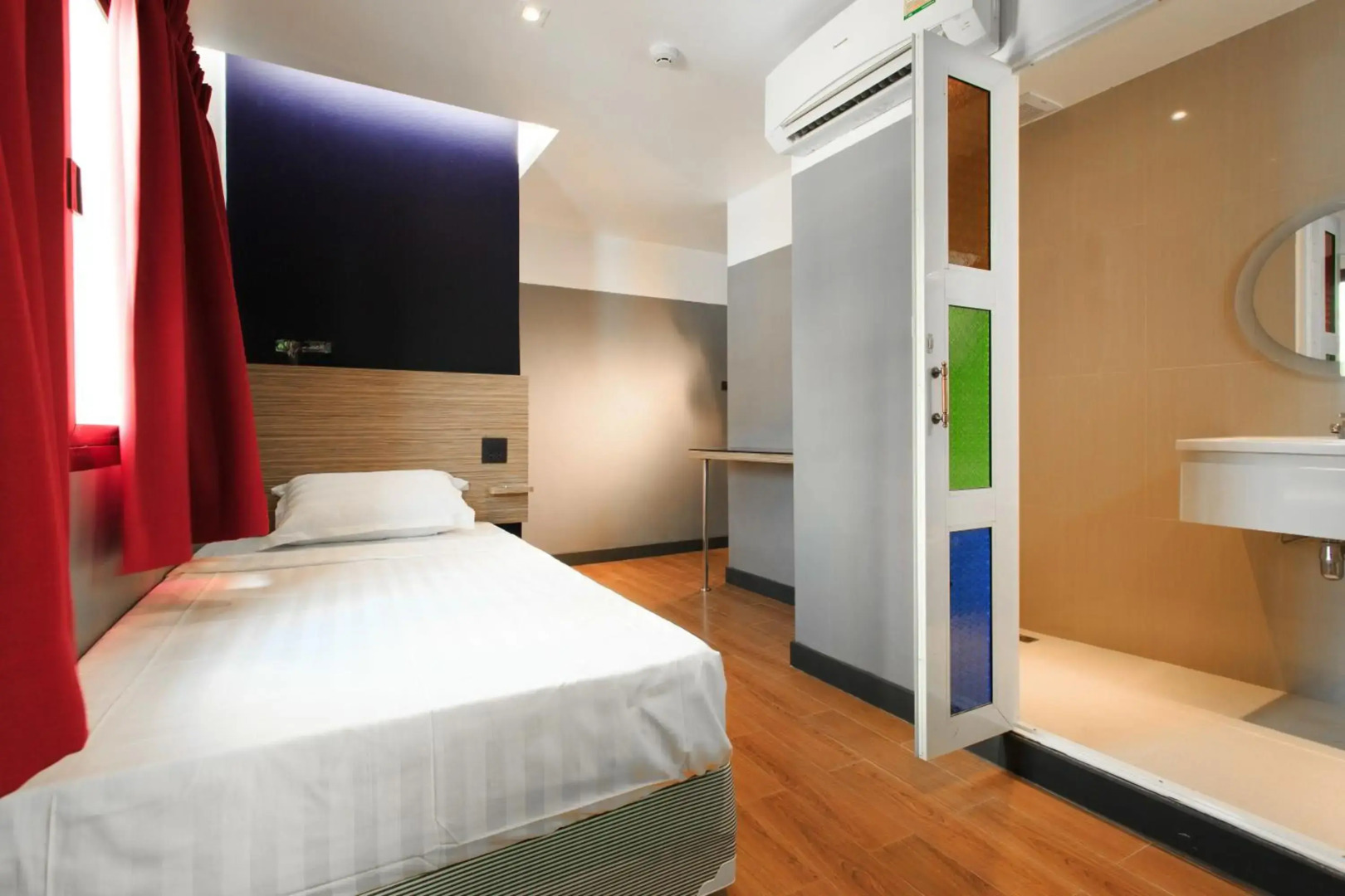 Photo - Cloud 9 Lodge