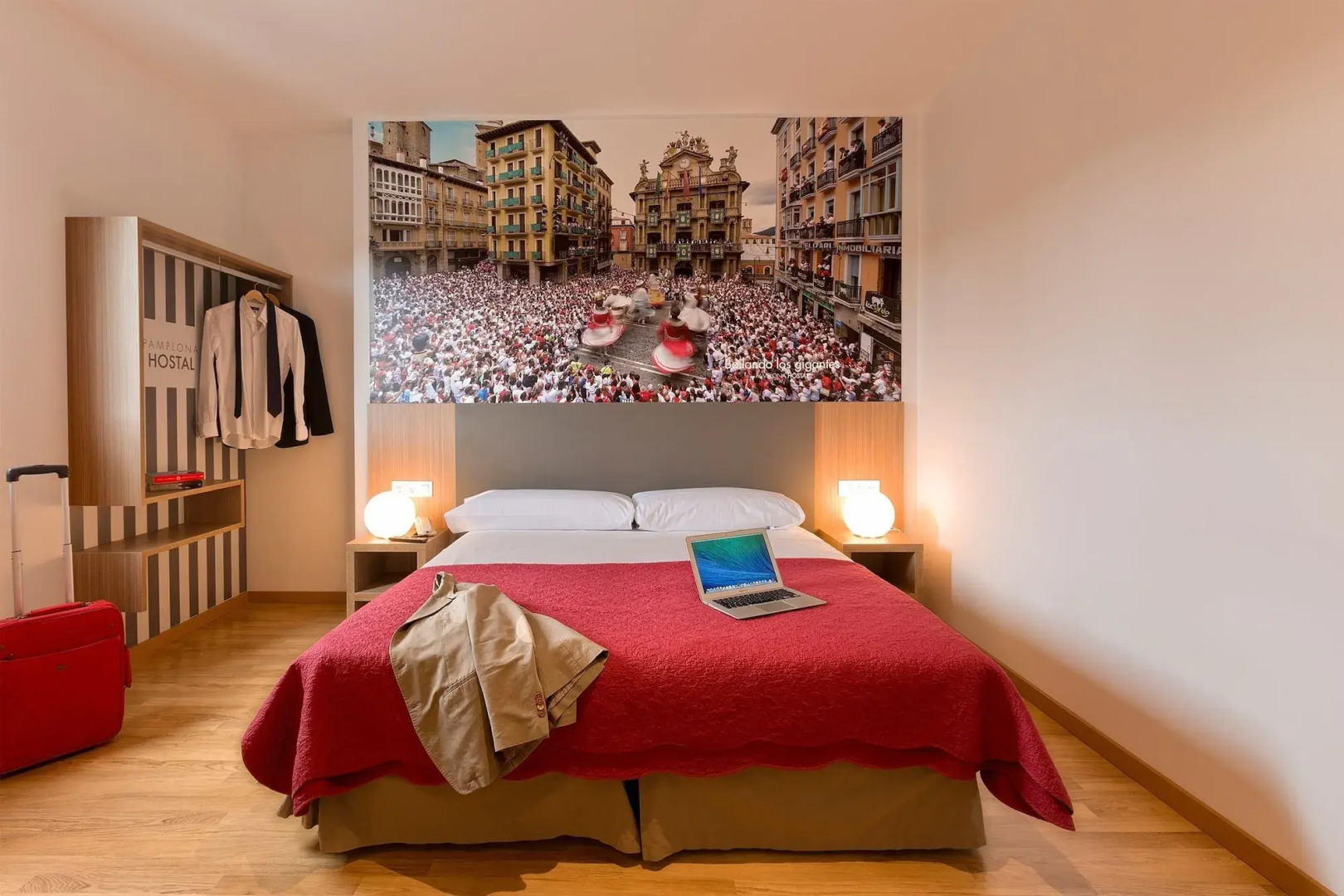 Photo - IRAIPE Pamplona Hostal Auto Check-in