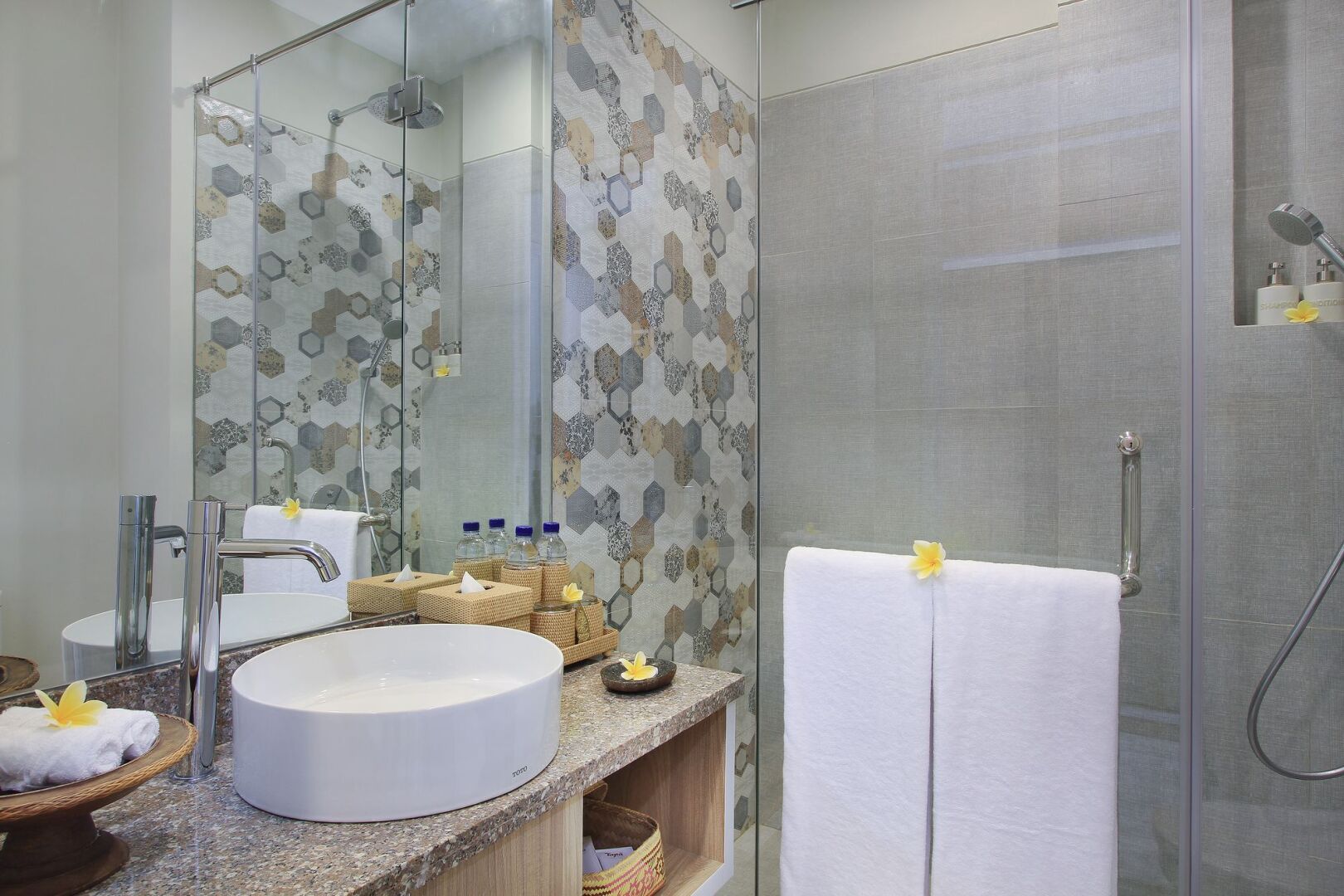 Foto - Tapa Tepi Kali Canggu