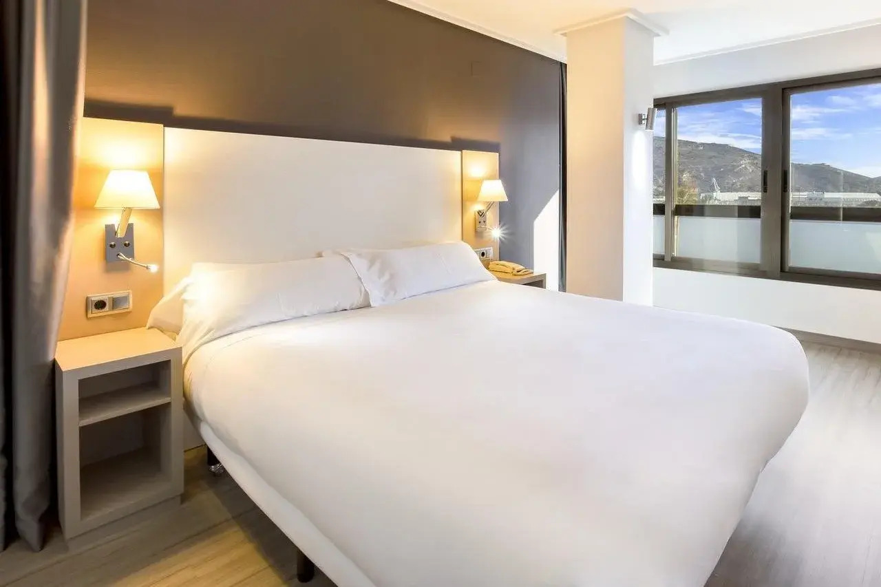 Foto - B&B HOTEL Cartagena Cartagonova