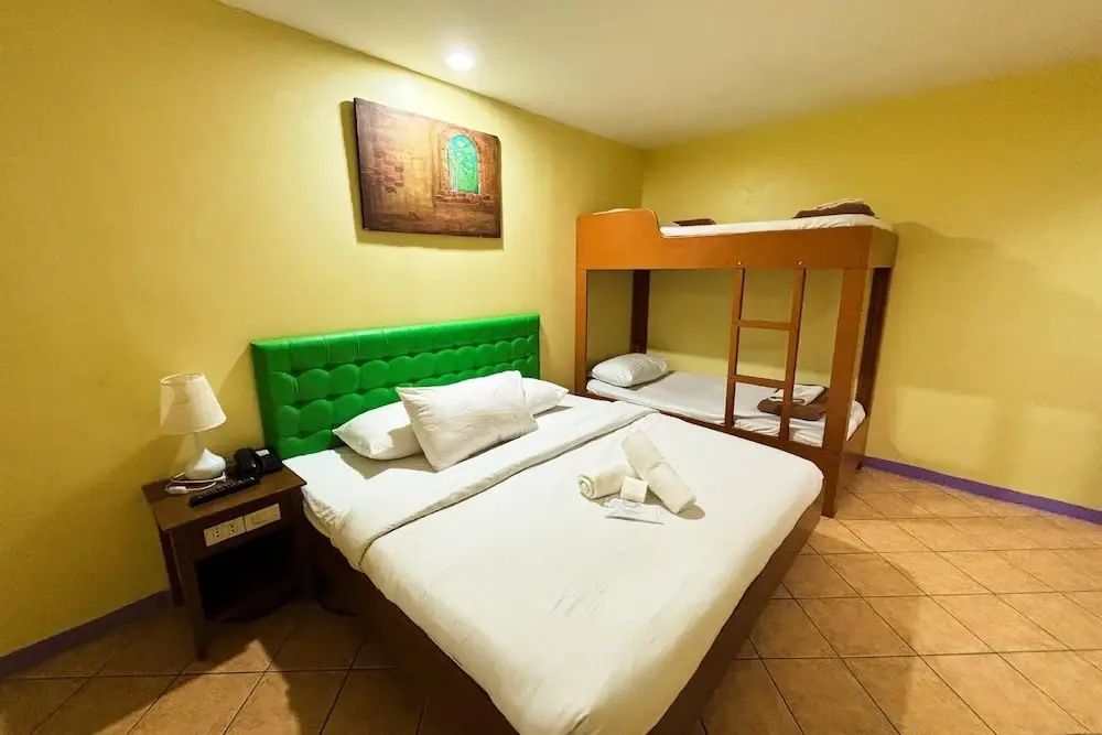 Foto - Comfy Inn Mabini Manila