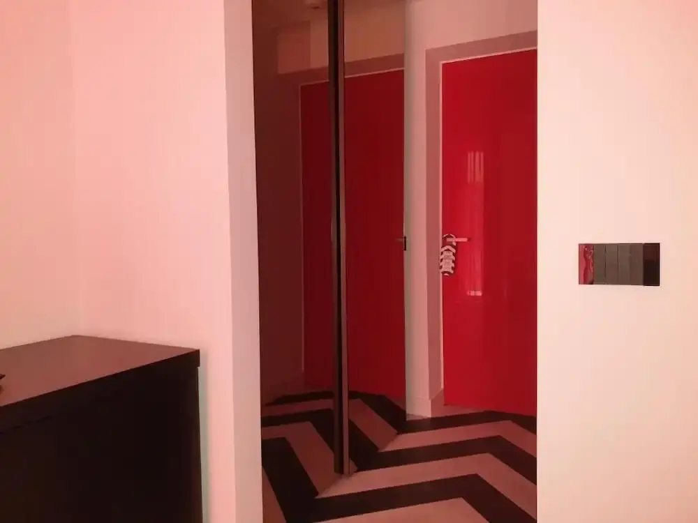 Foto - The White Lodge