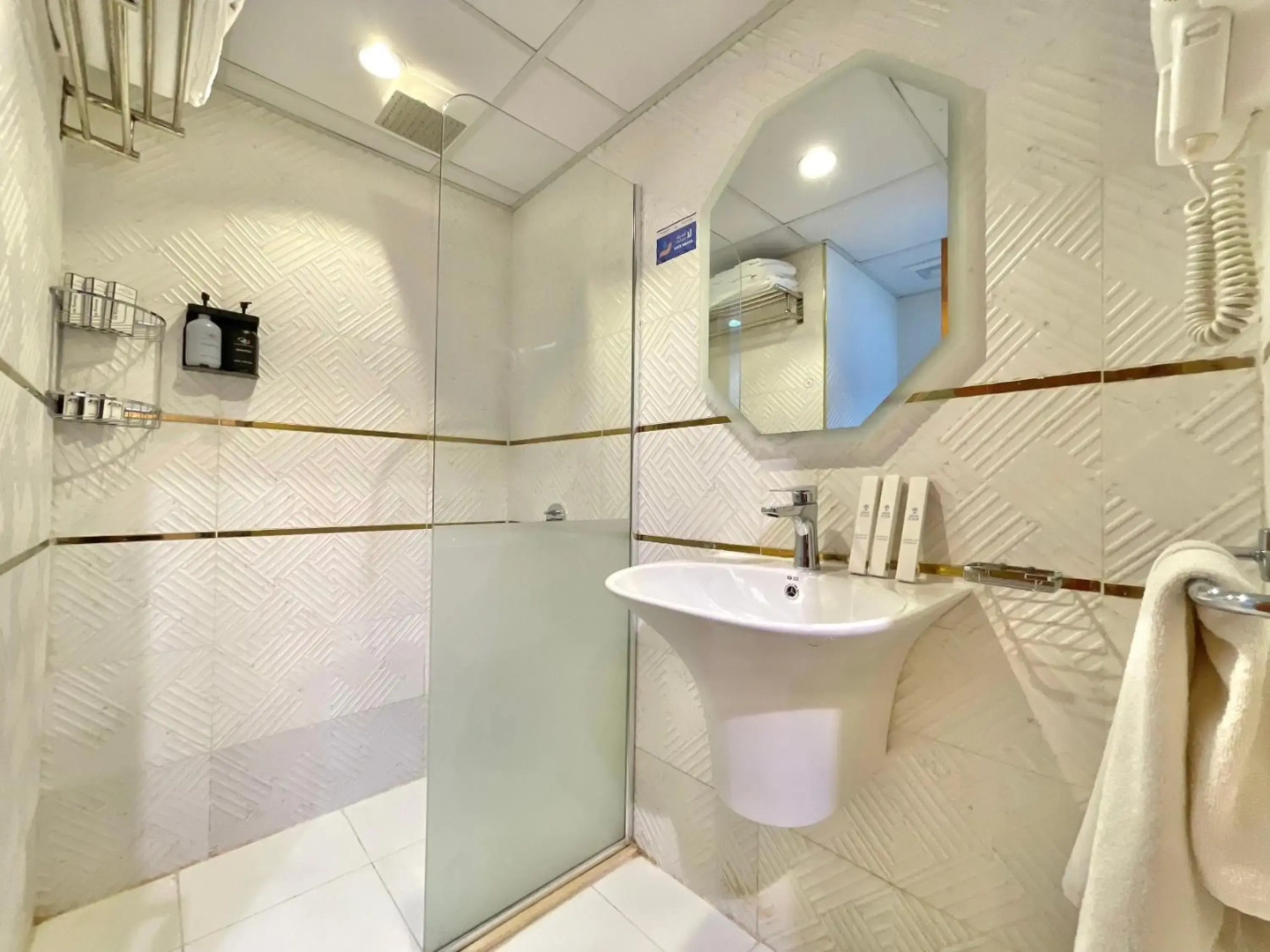 Photo - Odst ALMADINA HOTEL