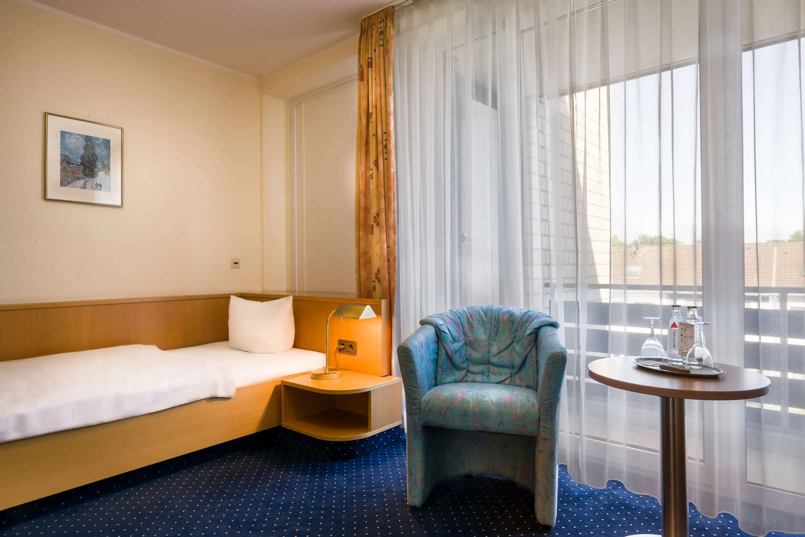 Photo - acora Bonn Living the City