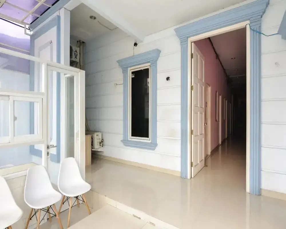 Photo - Reddoorz Near Stasiun Palmerah
