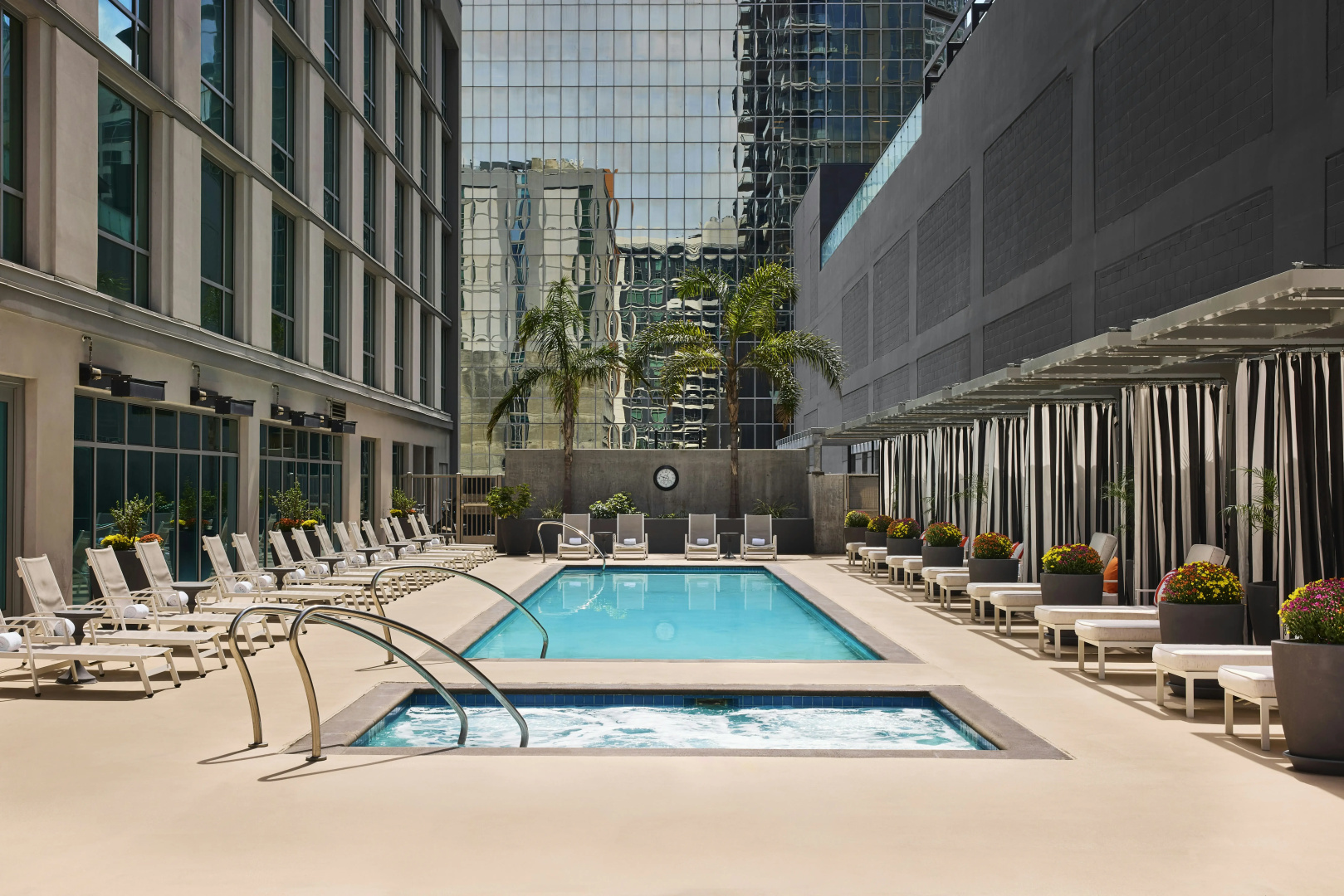 Foto - Carte Hotel San Diego Downtown, Curio Collection by Hilton