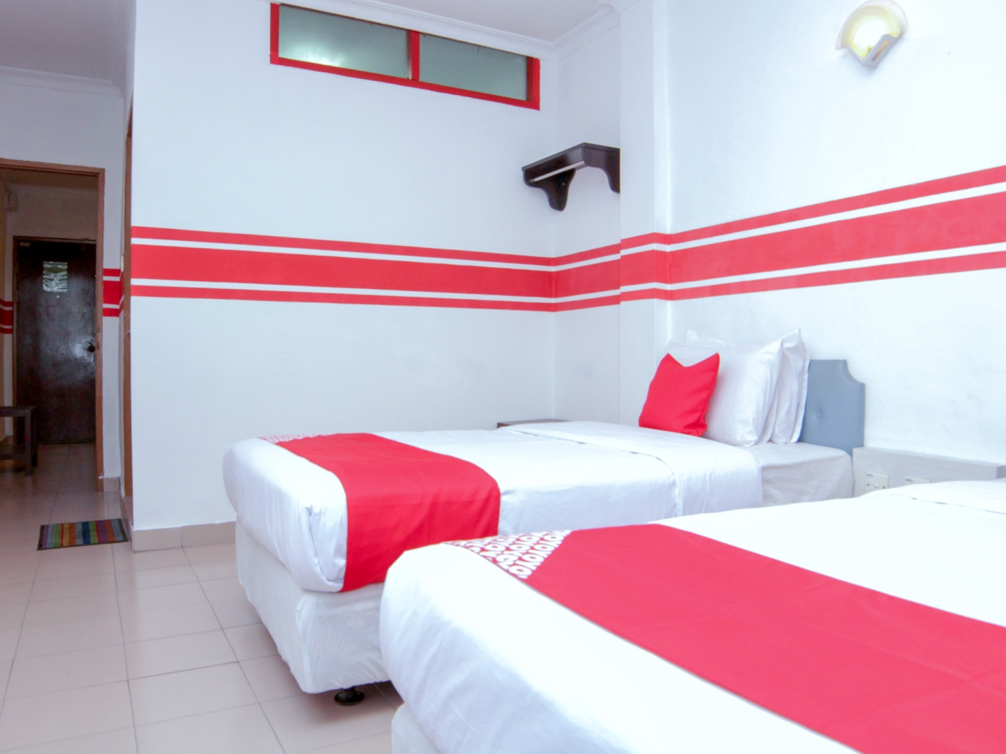 Super OYO 1173 Mandyrin Hotel