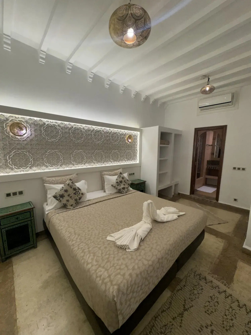 Photo - Riad Andalla