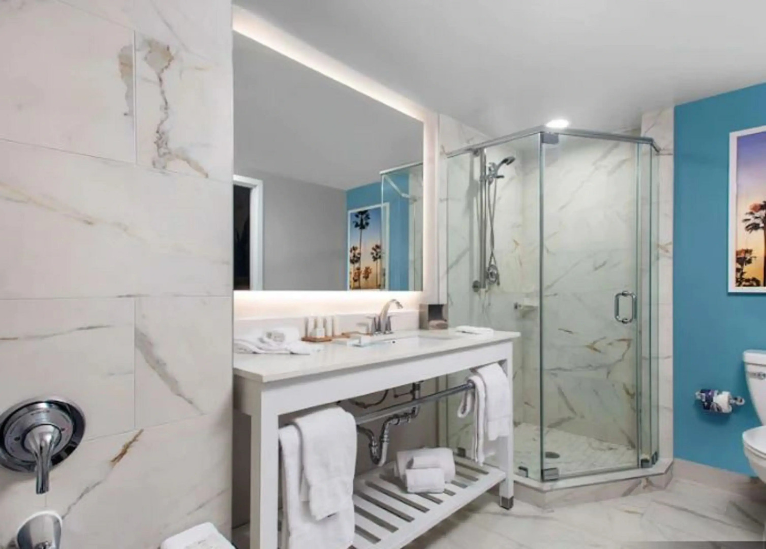 Photo - Radisson Resort Miami Beach