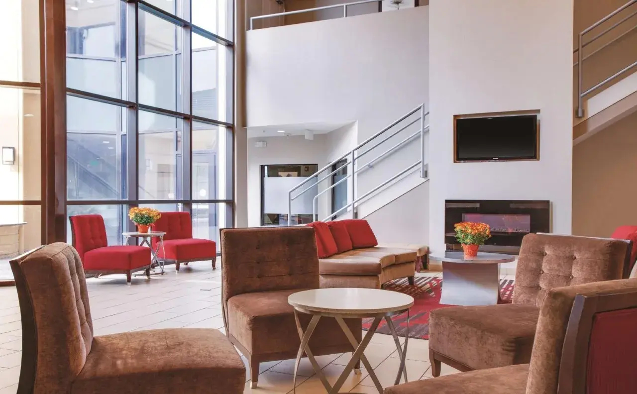 Photo - Comfort Inn & Suites Verona at Turning Stone Resort Casino