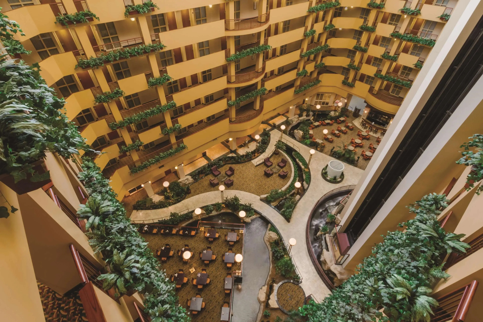 Foto - Embassy Suites by Hilton Portland Airport