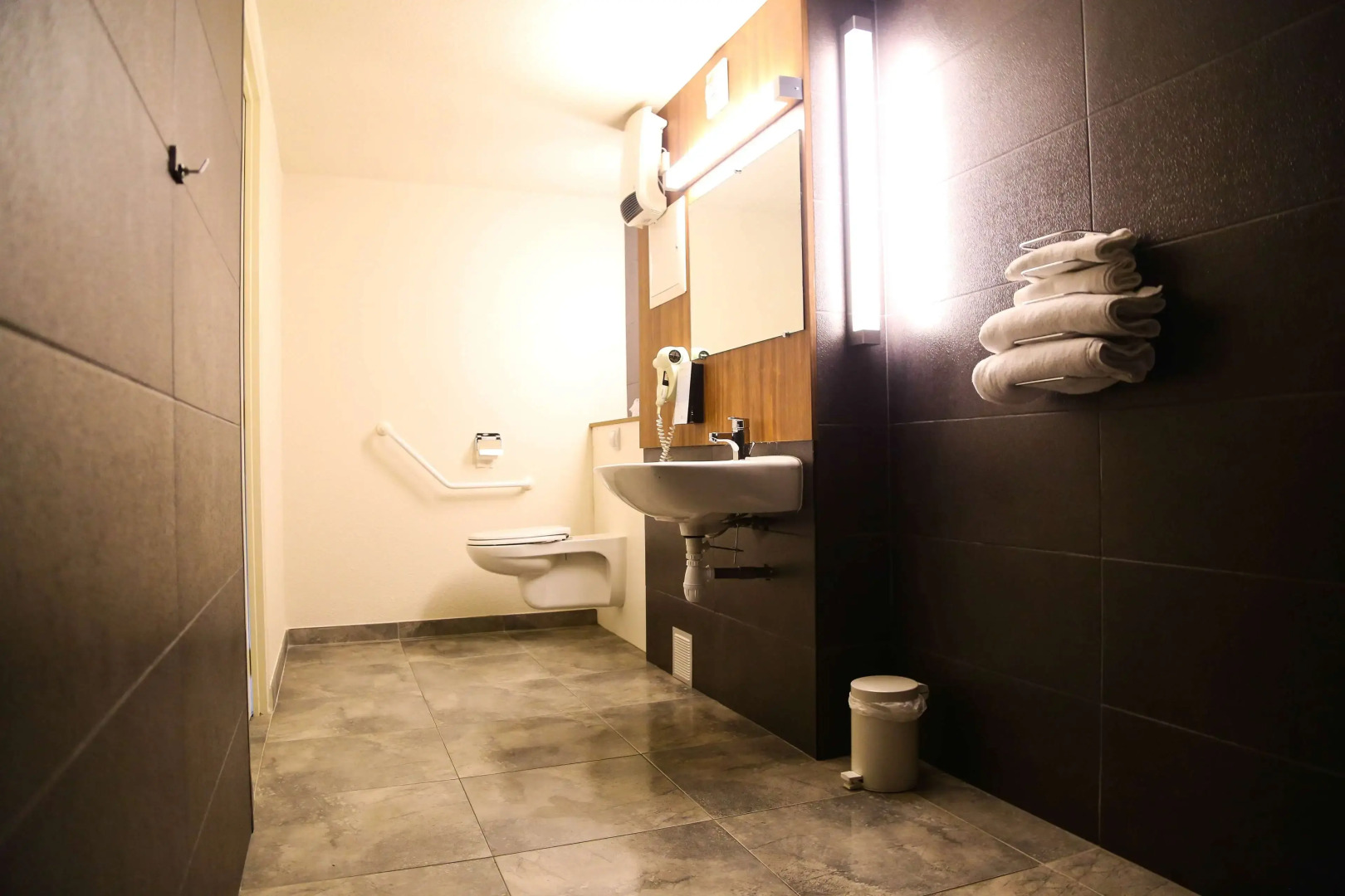 Photo - Campanile Narbonne A9/A61