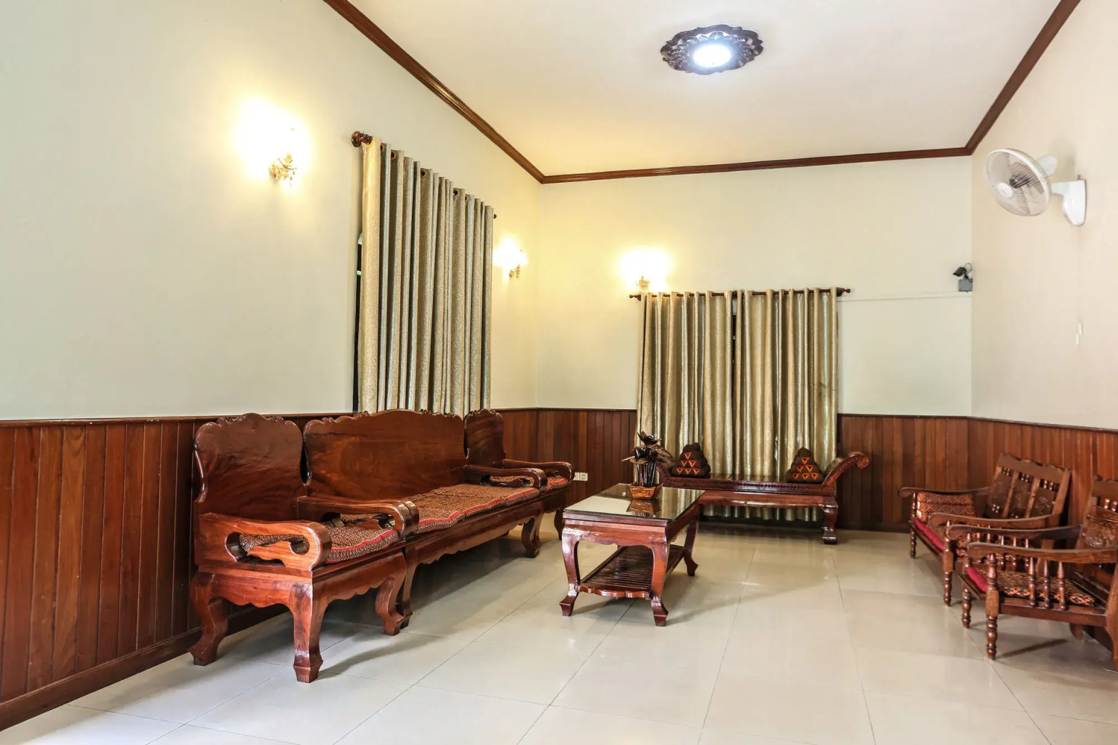 Photo - Central Night Hotel