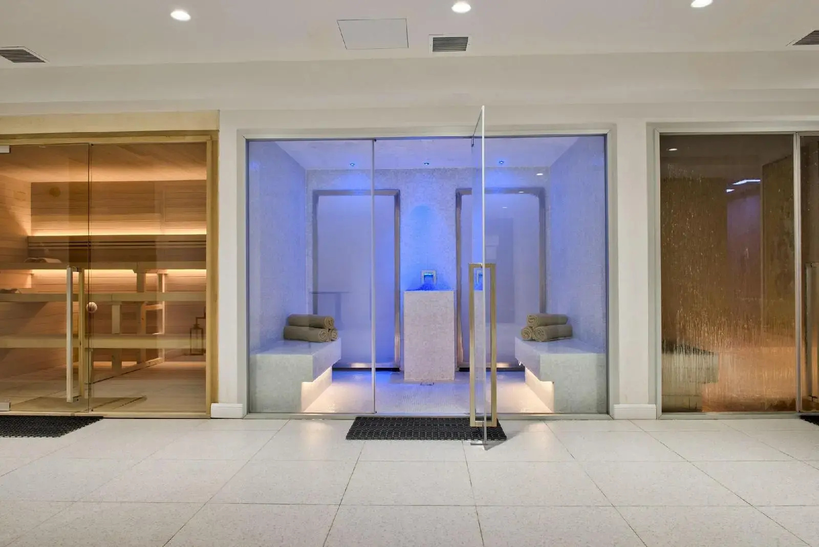 Photo - HOLM Boutique &Spa - IK Collection