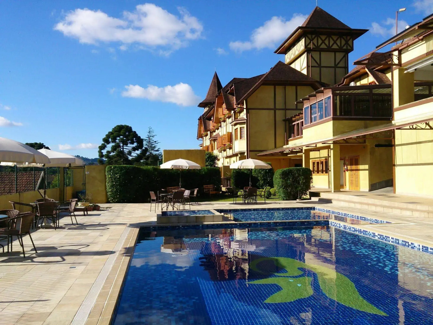 Foto - Hotel Le Renard - Campos do Jordao