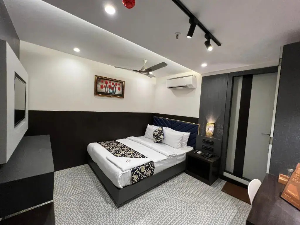 Photo - Rich Hotel Mumbai