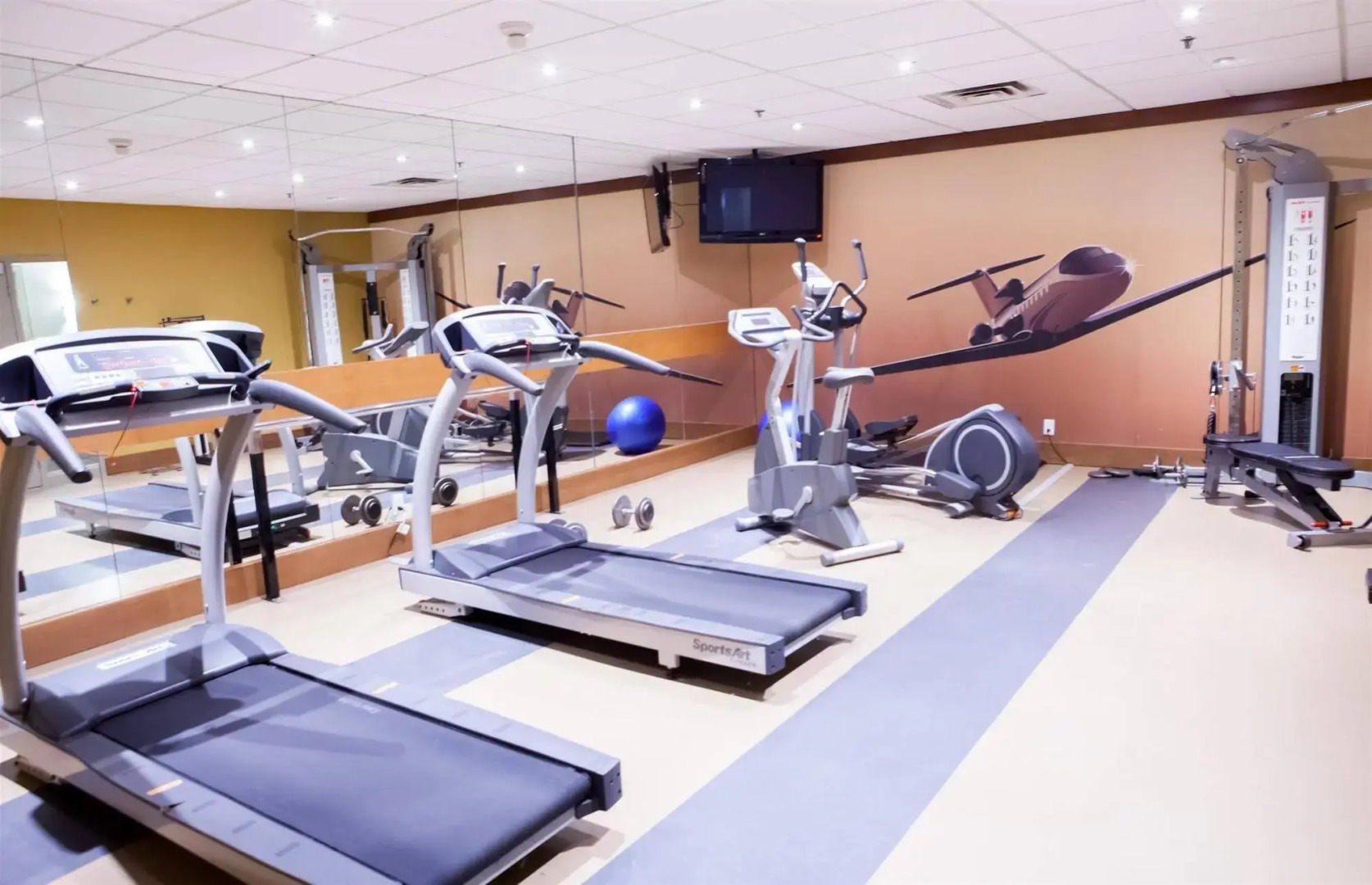 Photo - Best Western Premier Toronto Airport Carlingview Hotel