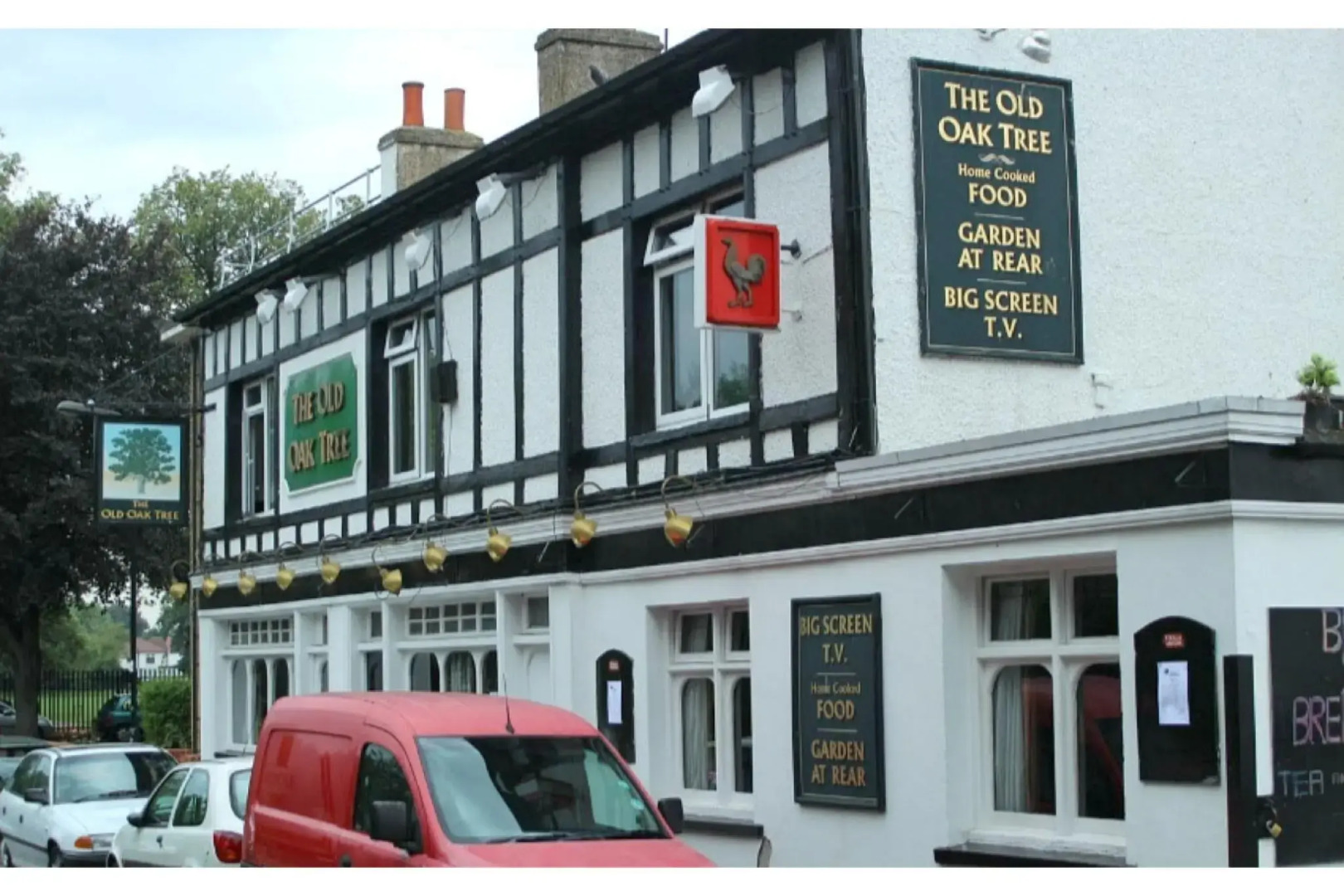 Photo - Old Oak Tree Inn