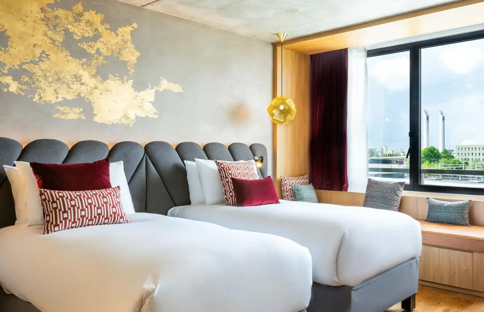 Photo - Renaissance Bordeaux Hotel