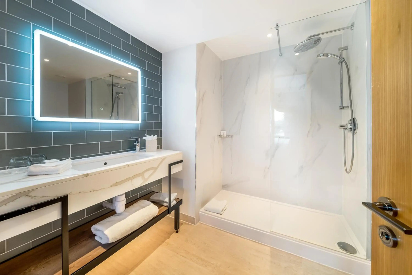 Photo - Reserve, by Warner Hotels - The Runnymede on Thames