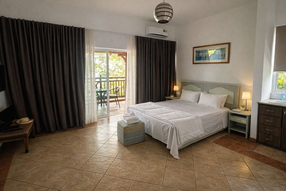 Photo - Oceanic Villa