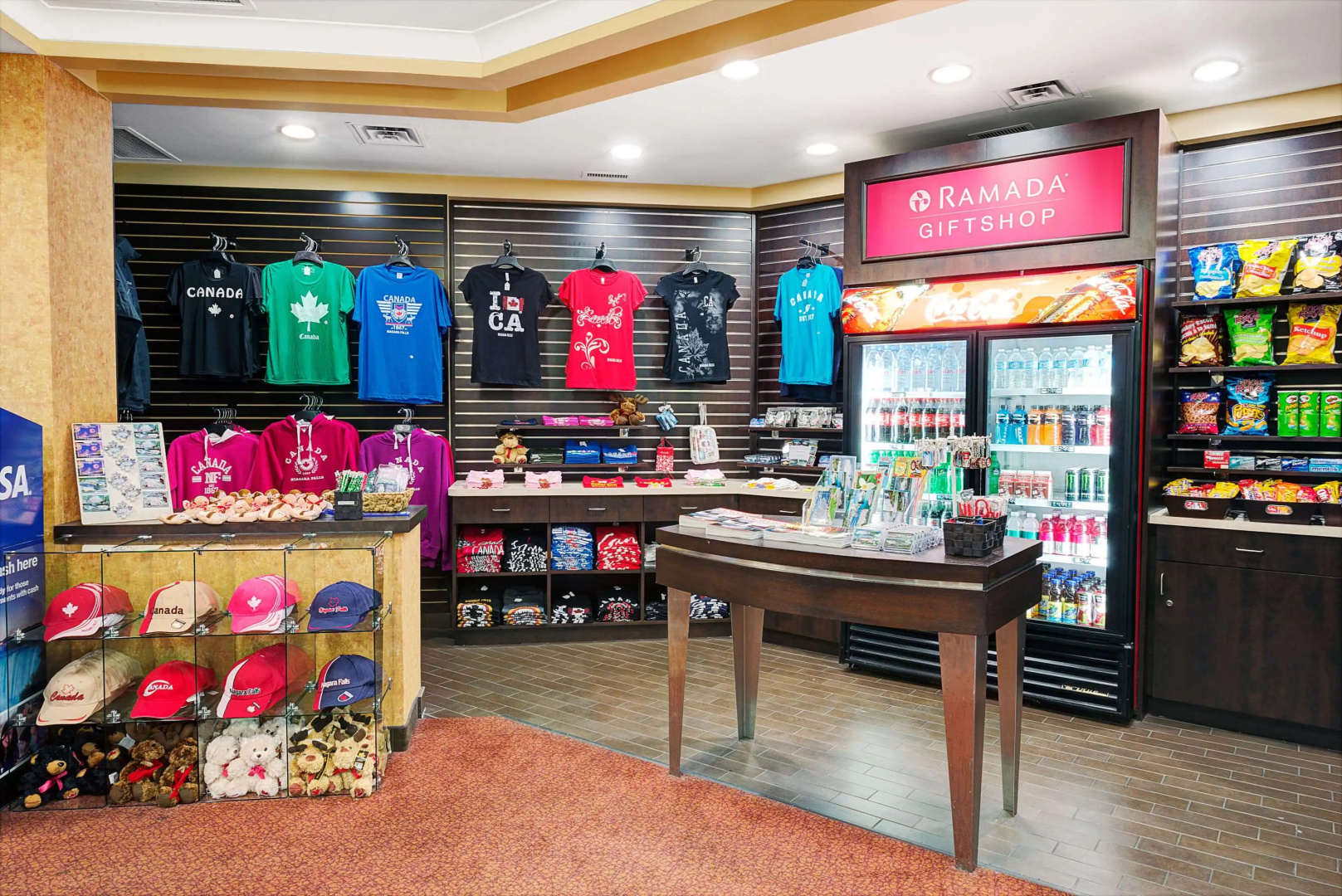 Foto - Ramada by Wyndham Niagara Falls/Fallsview