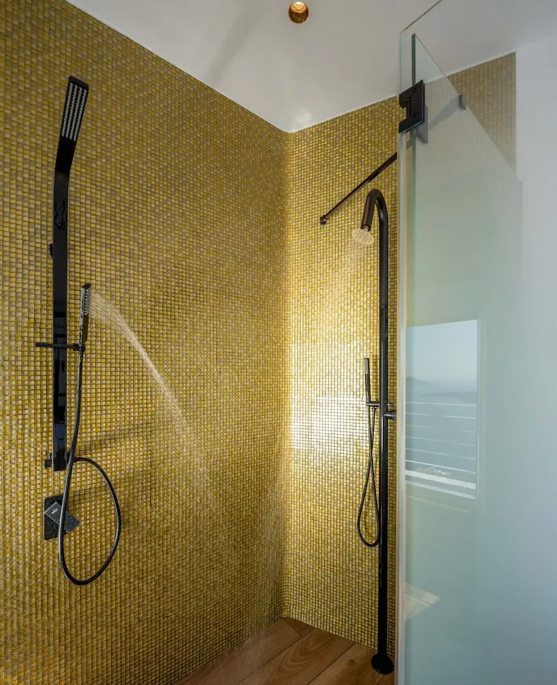 Photo - Nefeles Luxury Suites