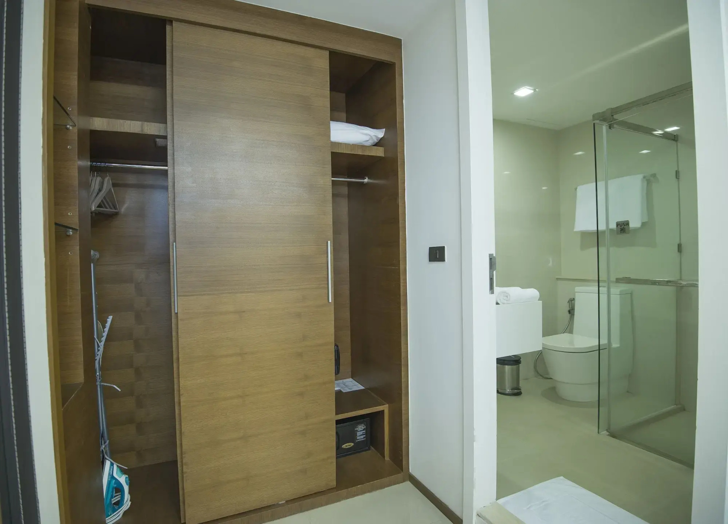 Photo - Marvin Suites Hotel