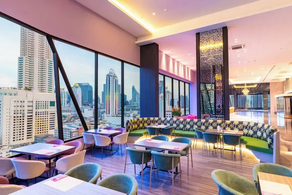 Photo - Queensland Hotel Bangkok