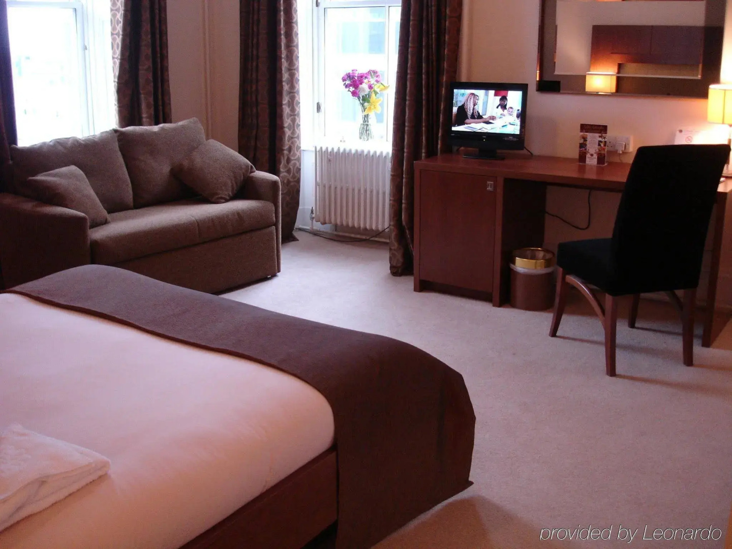 Photo - Aberdeen House