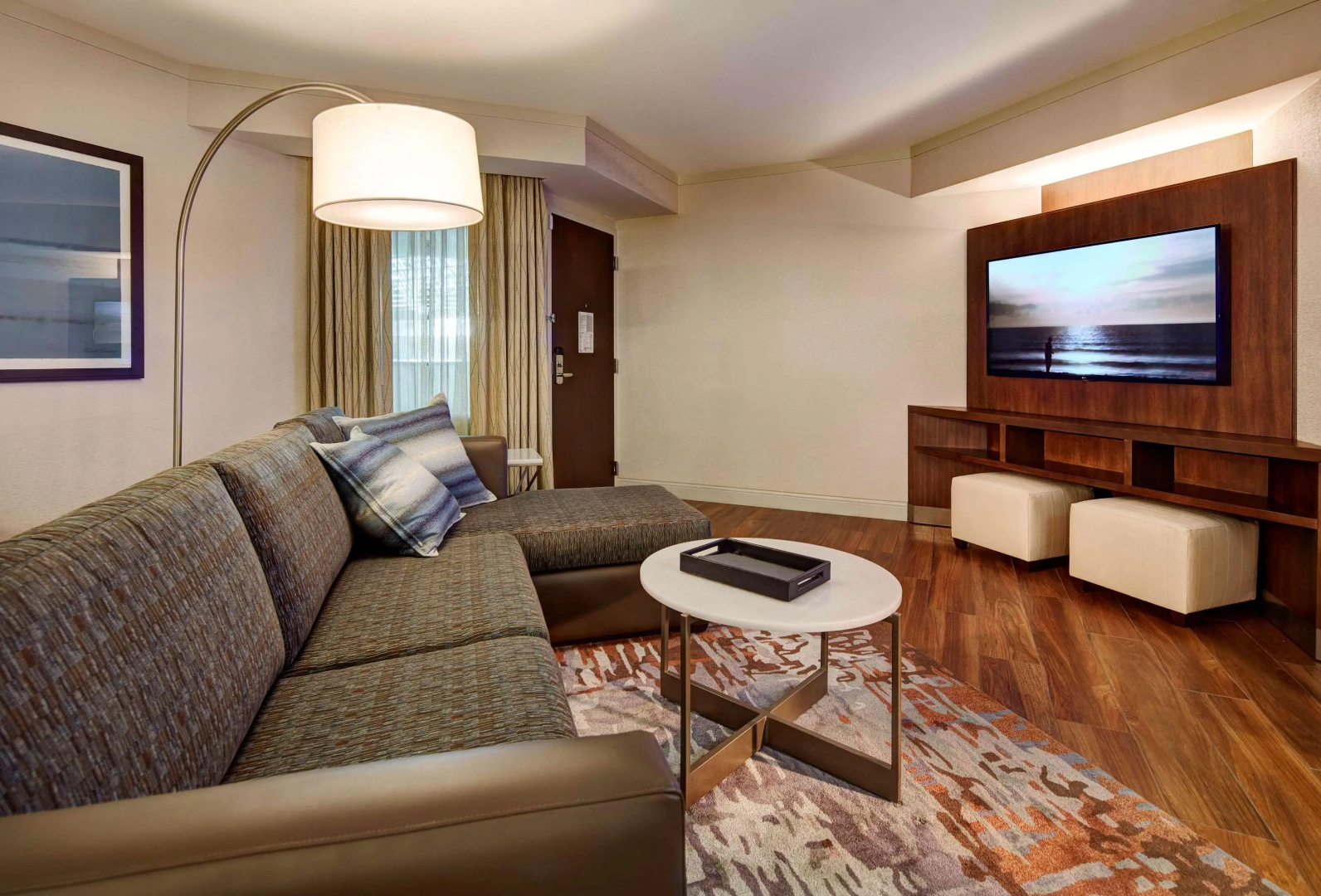 Photo - Embassy Suites by Hilton San Diego La Jolla