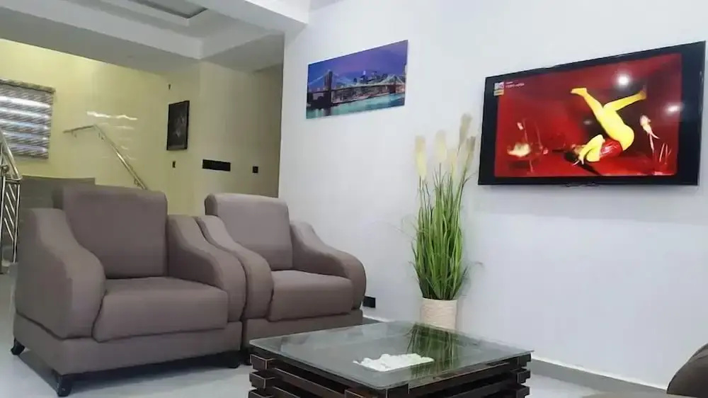 Sow Luxury Apartment
