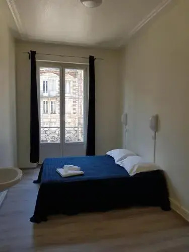 Foto - Budget Hôtel Weber - Strasbourg Centre Gare