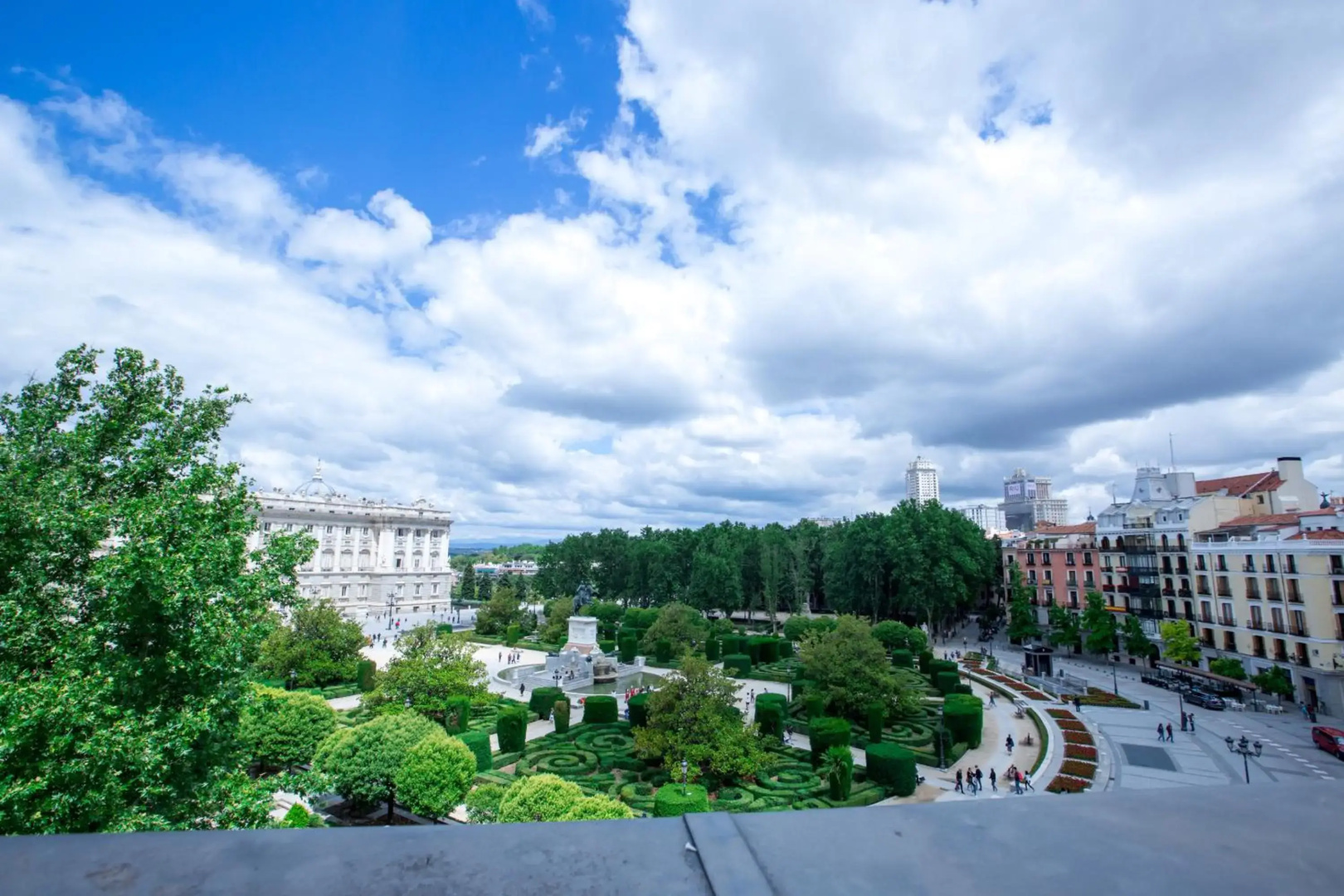 Photo - Oriente Palace Apartments