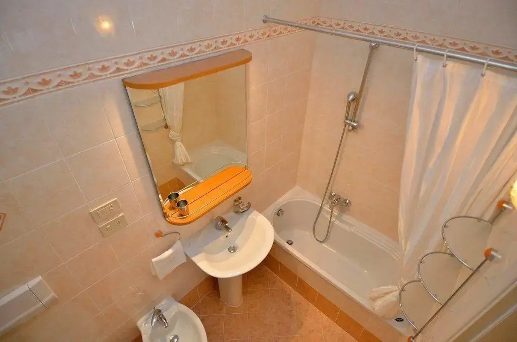 Photo - Cà Del Modena Room only