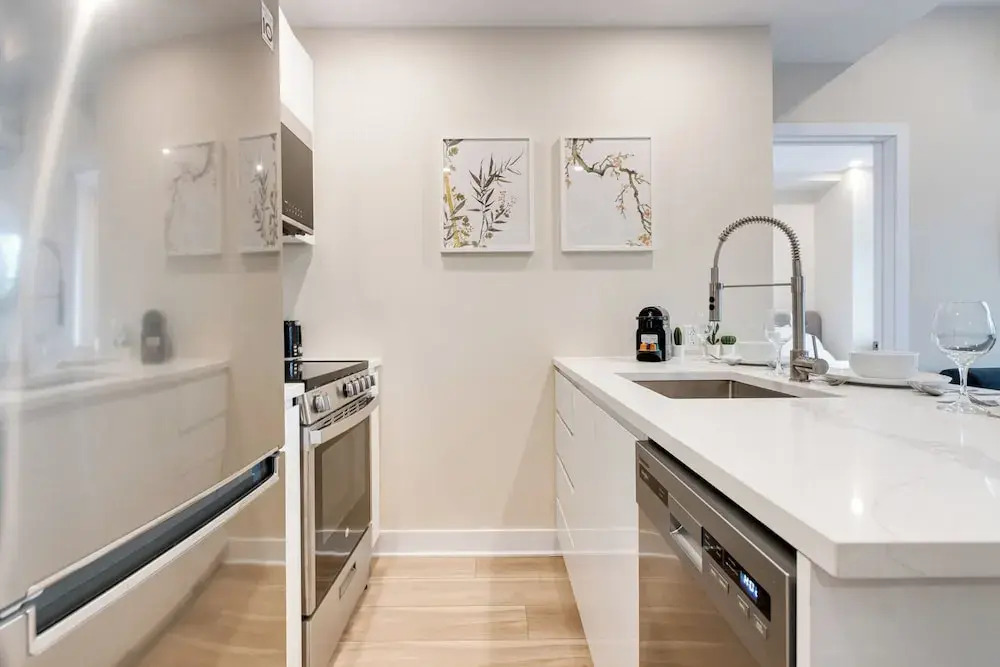 Photo - Mont Royal Suites - M11