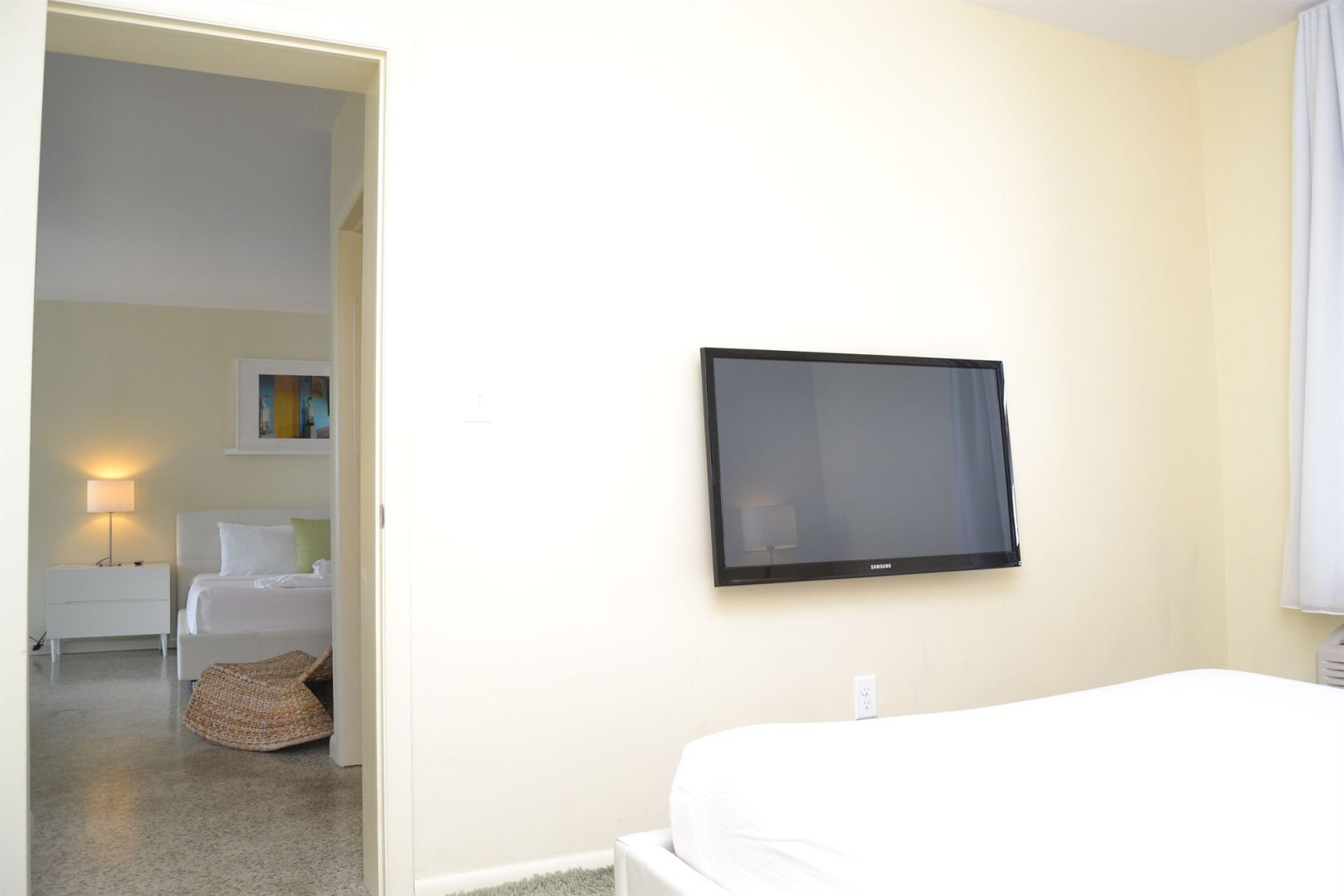 Photo - North Beach Hotel