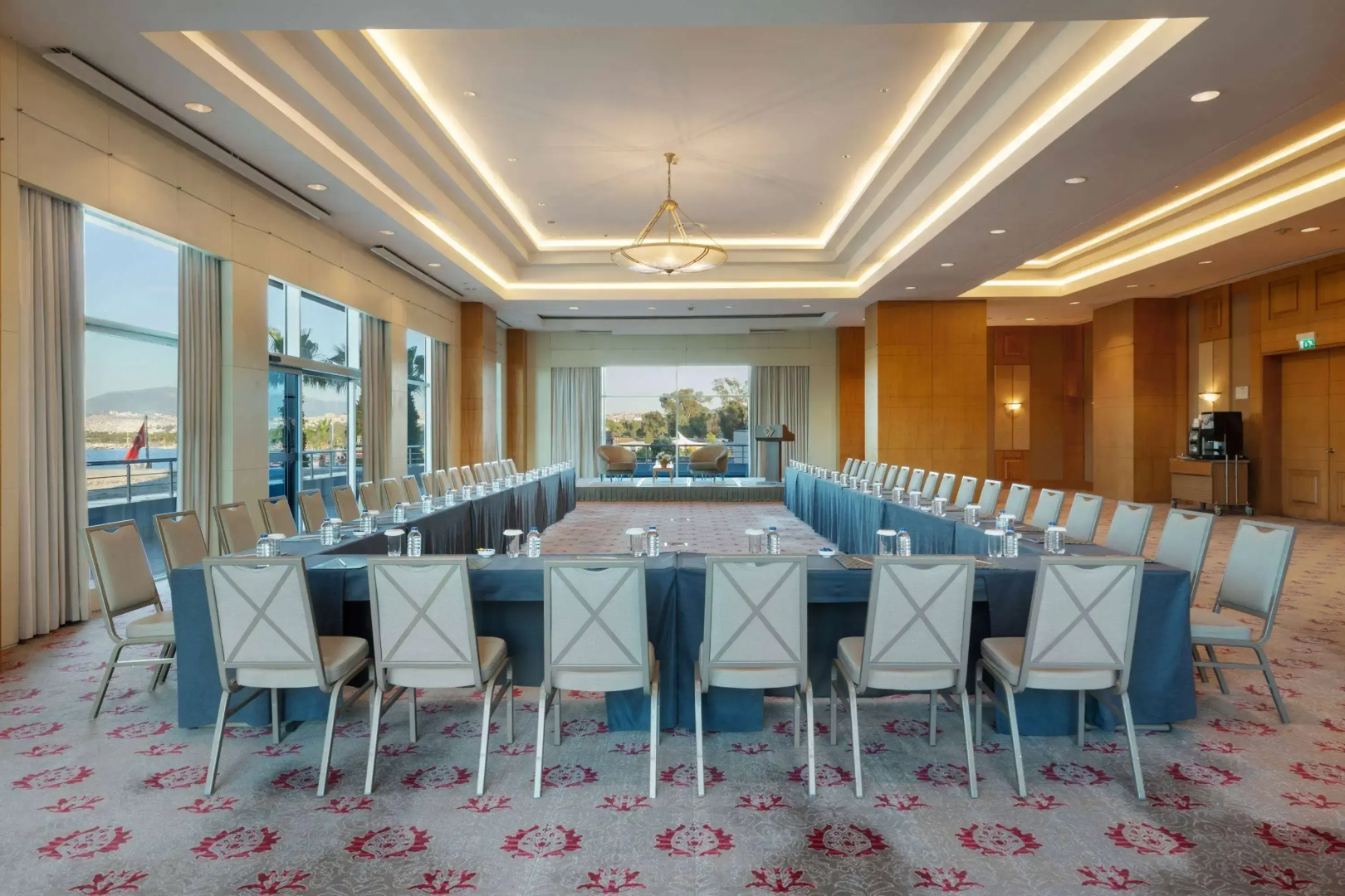 Photo - Wyndham Grand Izmir Ozdilek Thermal & Spa