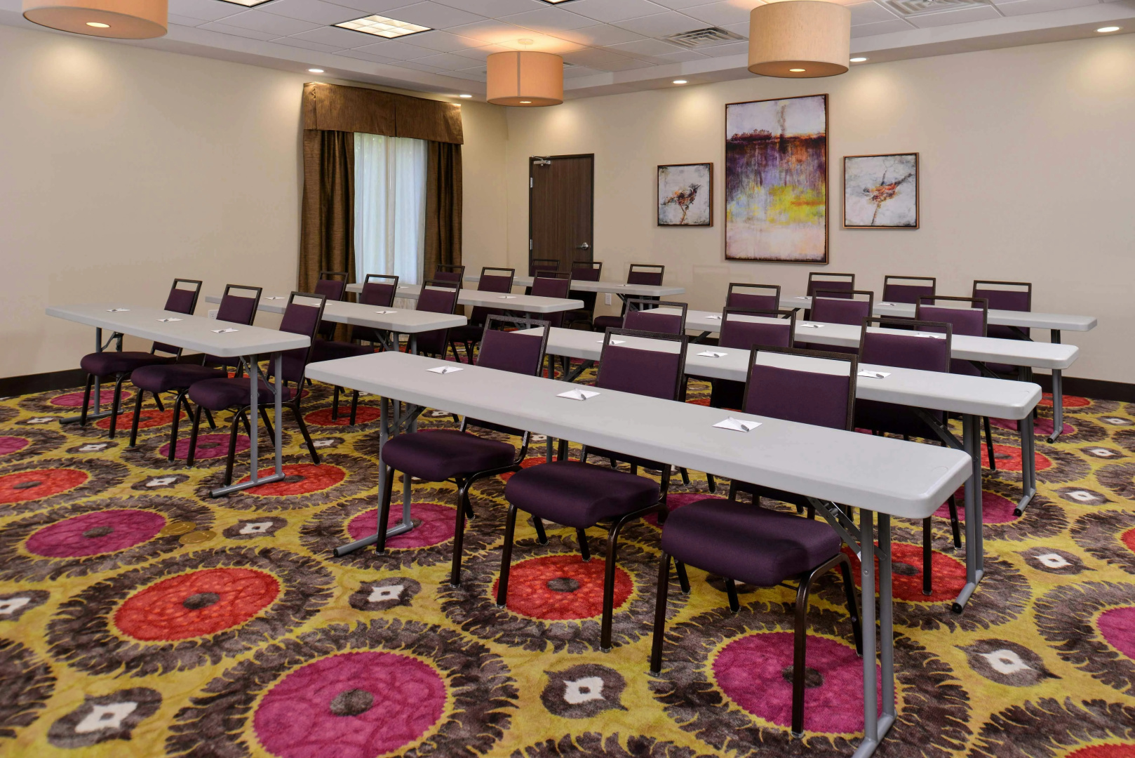 Photo - Hampton Inn & Suites Dallas Market Center