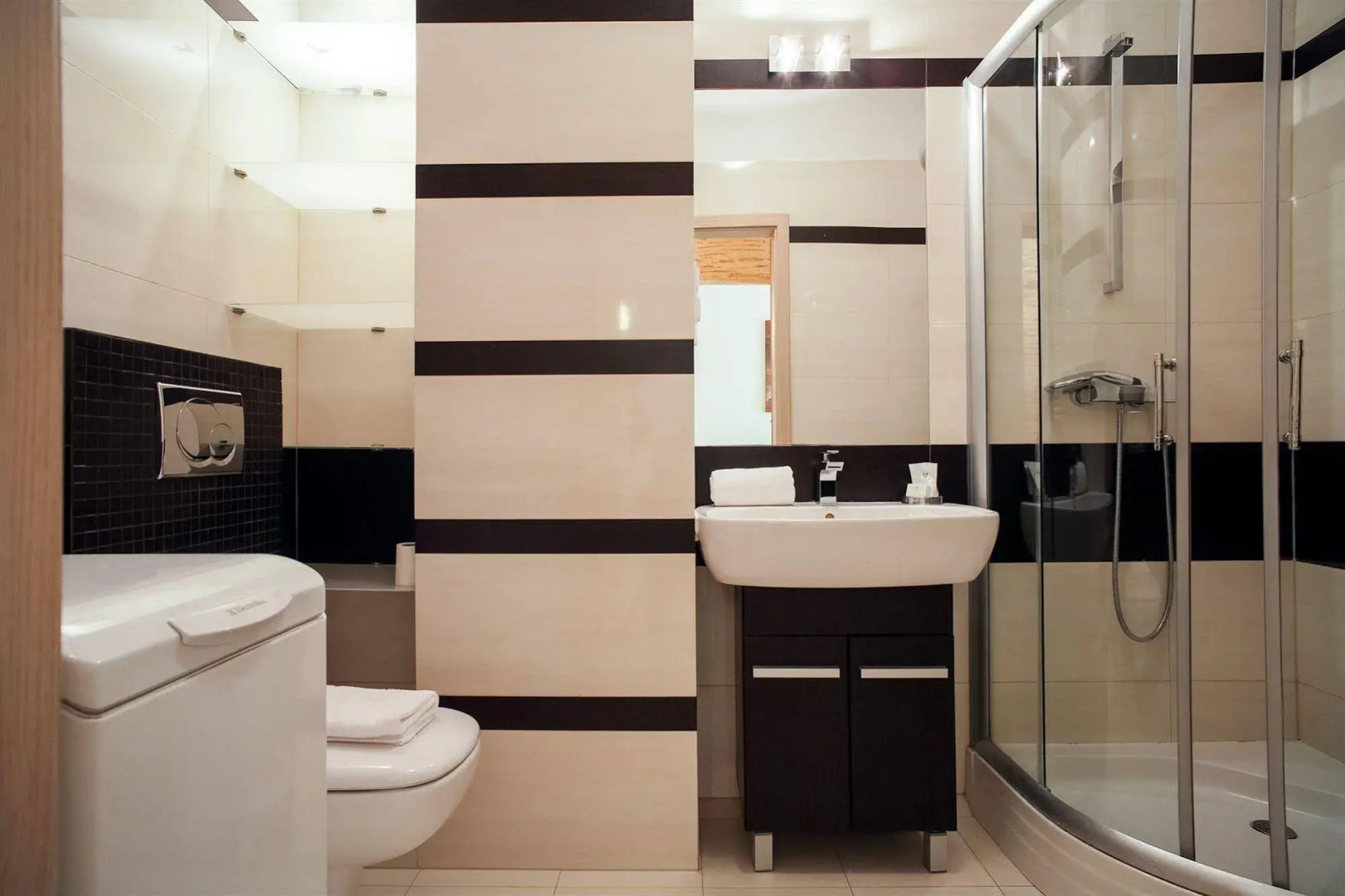 Photo - Platinum Towers E-Apartments