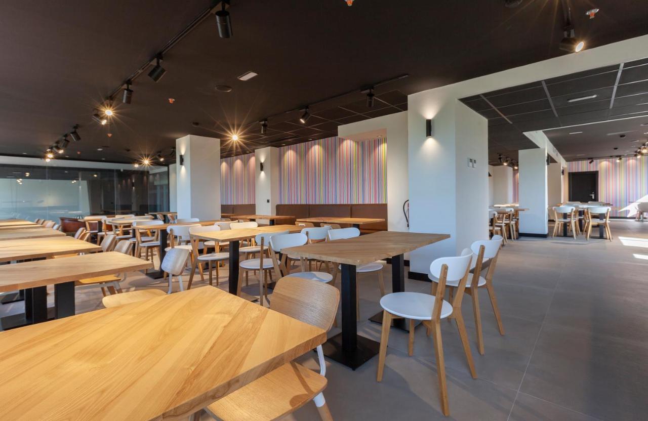 Photo - Vértice Roomspace