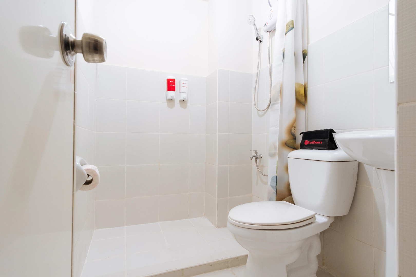 Foto - RedDoorz at Kassel Residences Parañaque