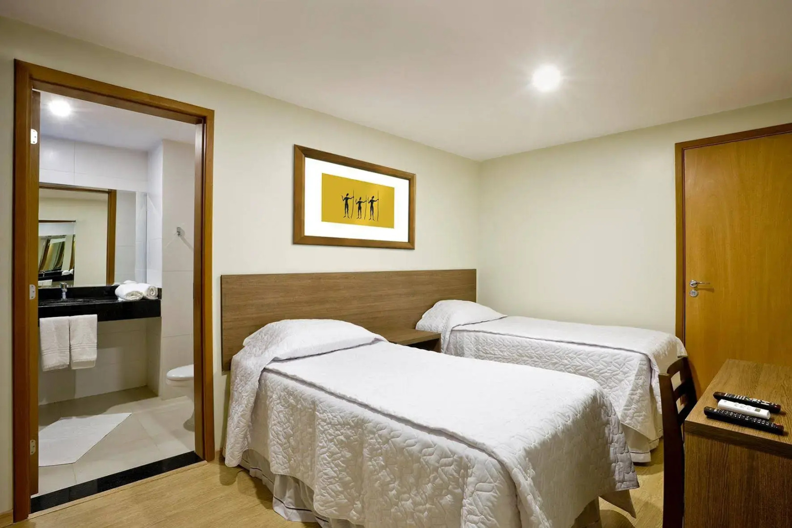 Photo - Vida Plaza Hotel