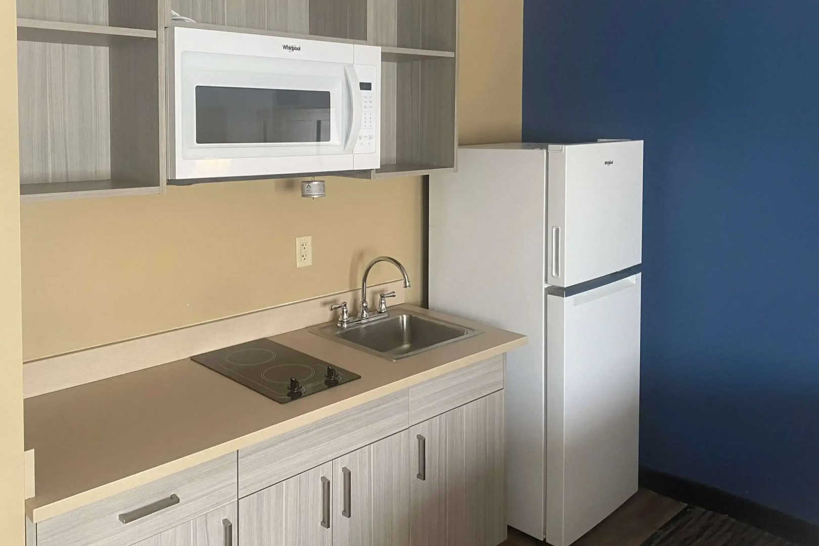 Photo - Suburban Studios Arlington Heights Elk Grove