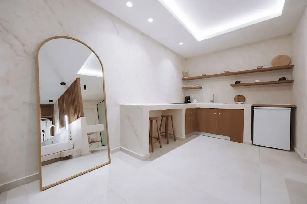 Photo - Pnoe Luxury Suites