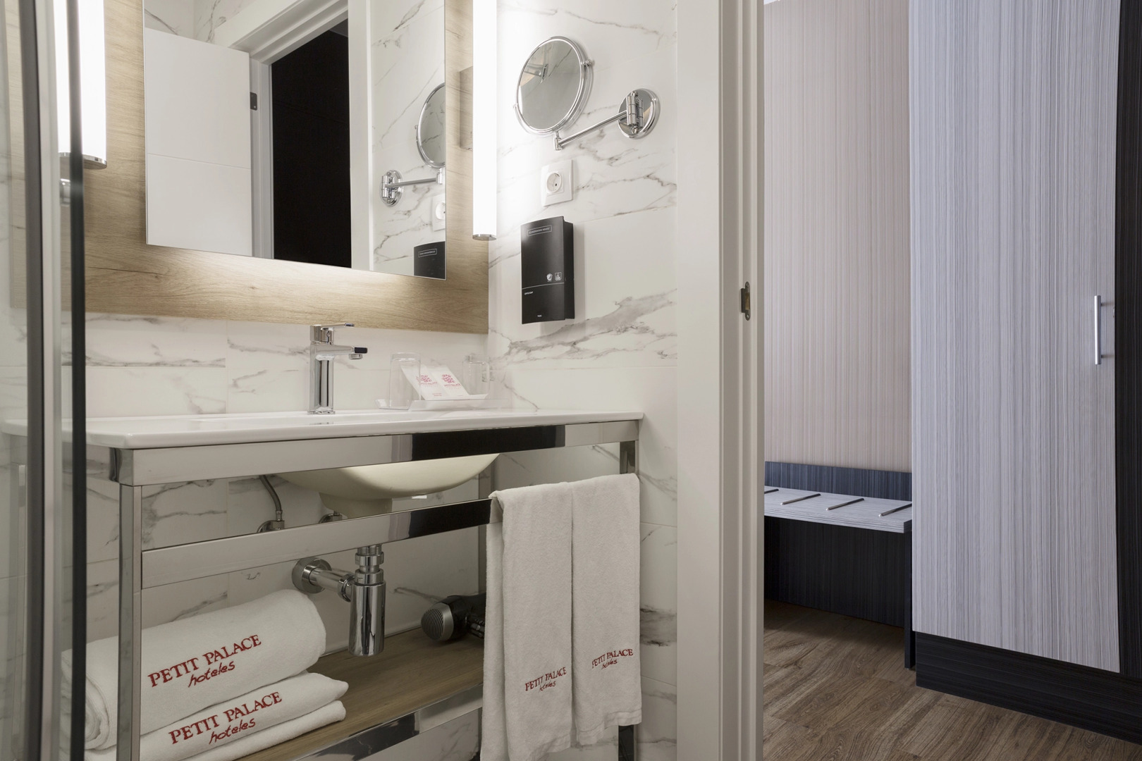 Foto - Petit Palace Arenal