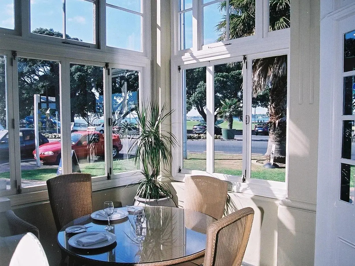 Photo - The Esplanade Hotel