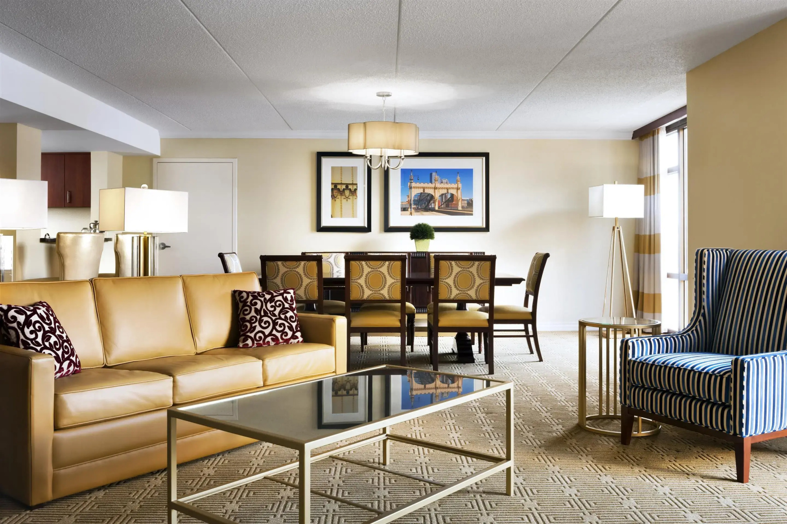 Foto - Sheraton Pittsburgh Hotel at Station Square