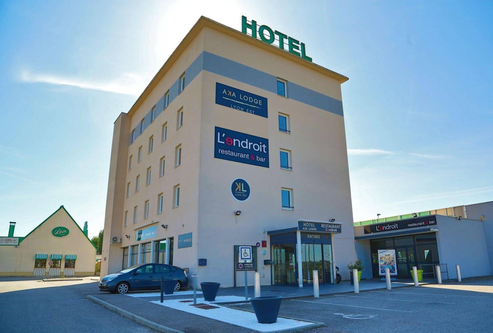 Photo - Aka Lodge Lyon Eurexpo Arena Stadium