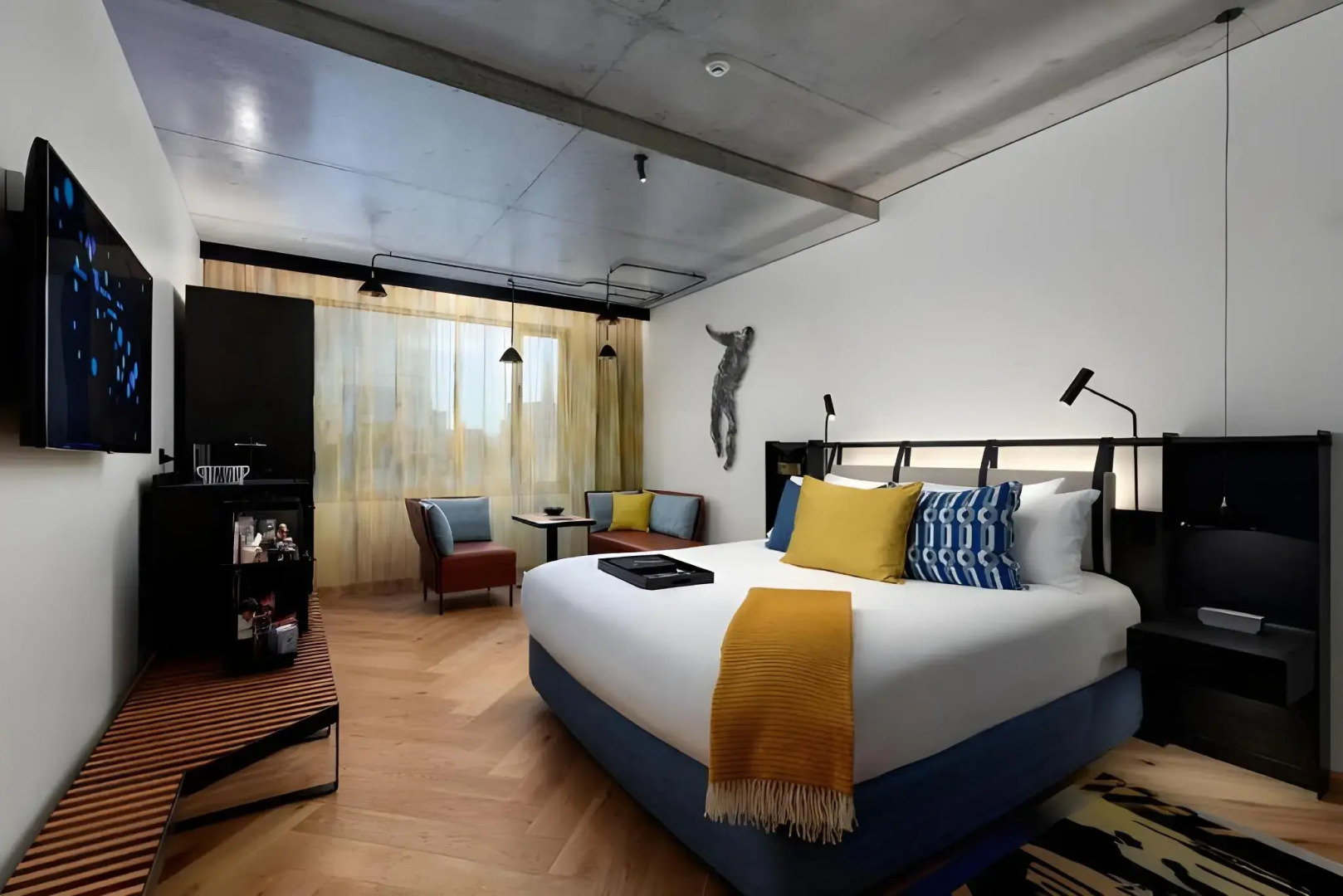 Photo - QT Melbourne